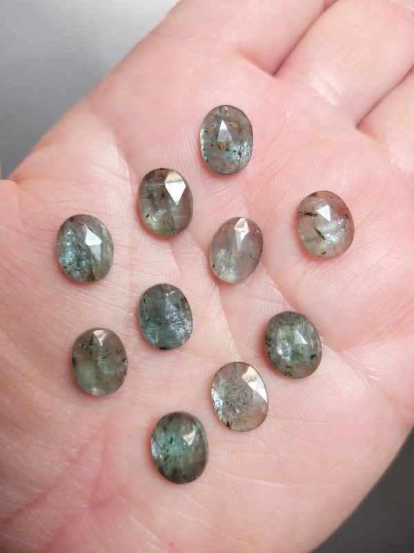 Cianita menta, cabuchón corte rosa 10x8mm - Imagen 2