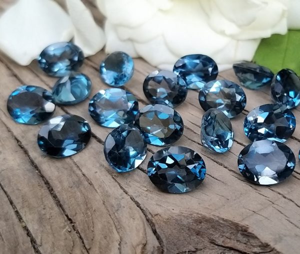 Topacio london blue, facetado 9x7mm