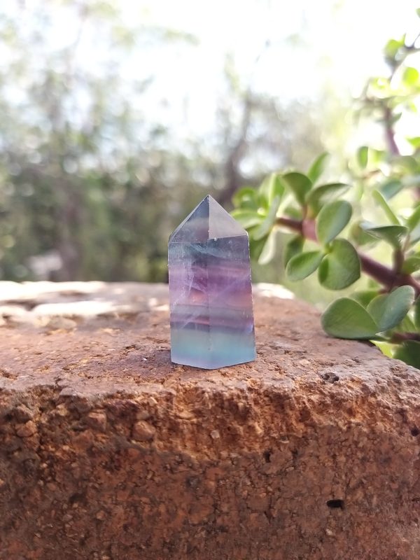 Punta de fluorita 2.8x1.5cm - Imagen 2