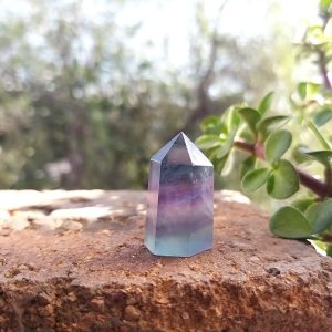 Punta de fluorita 2.8x1.5cm