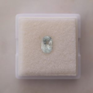 Aguamarina facetada 7x5 mm