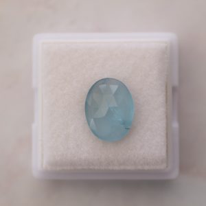 Aguamarina facetada 12x9mm